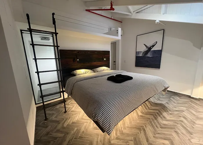 Corcho Rooms